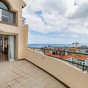 Guest house A O Mar Rooms- Center, Funchal (Madeira)