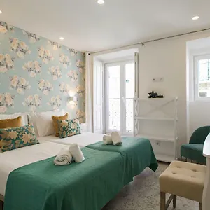 suites-amalia-guesthouse-near-rossio-square.hotels-lisbon-portugal.com/